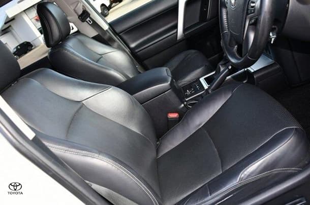 2019 Toyota Prado VX image 10
