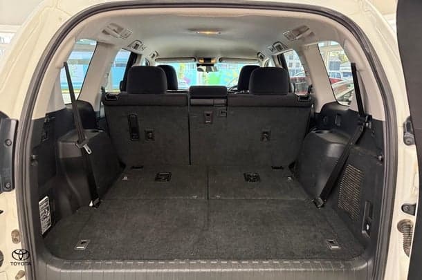 2022 Toyota Prado GXL image 15