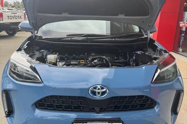 2022 Toyota Yaris Cross Hybrid GXL image 10