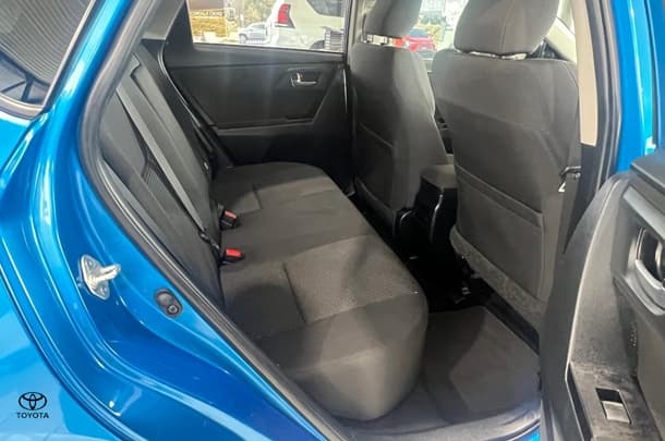 2017 Toyota COROLLA Ascent Sport image 18