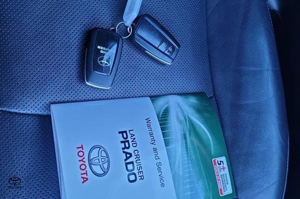 2019 Toyota Prado Kakadu image 16