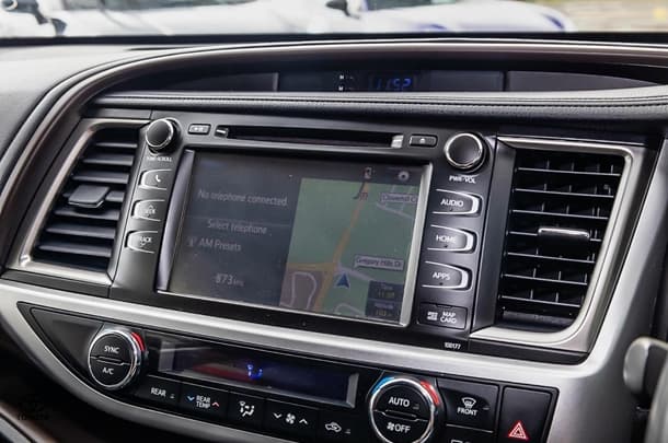 2016 Toyota KLUGER AWD GRANDE image 19