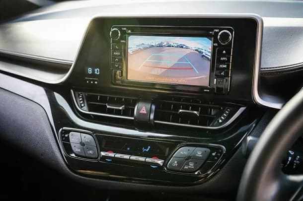 2017 Toyota C-HR L3 image 21