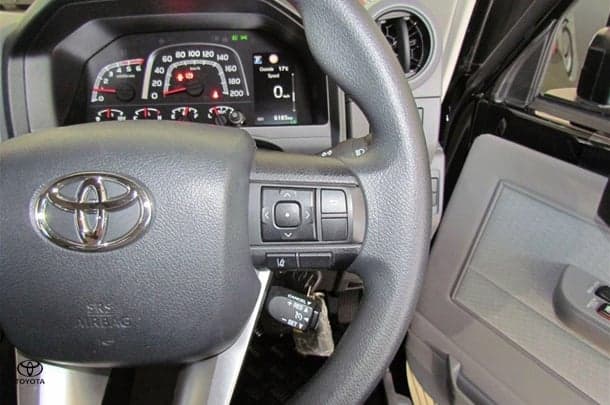 2024 Toyota LC Military GXL image 9