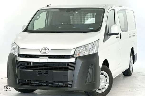 2019 Toyota Hiace LWB image 1