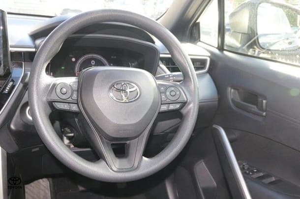 2023 Toyota Corolla Cross Petrol GX image 6