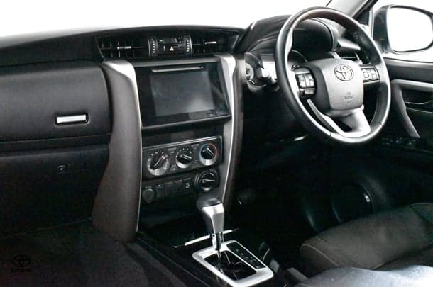 2018 Toyota Fortuner GXL image 6