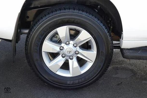 2023 Toyota Landcruiser Prado GXL image 5