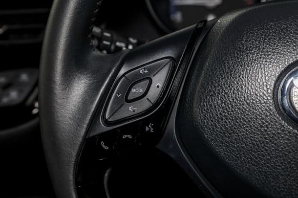 2021 Toyota CH-R GXL AWD image 12