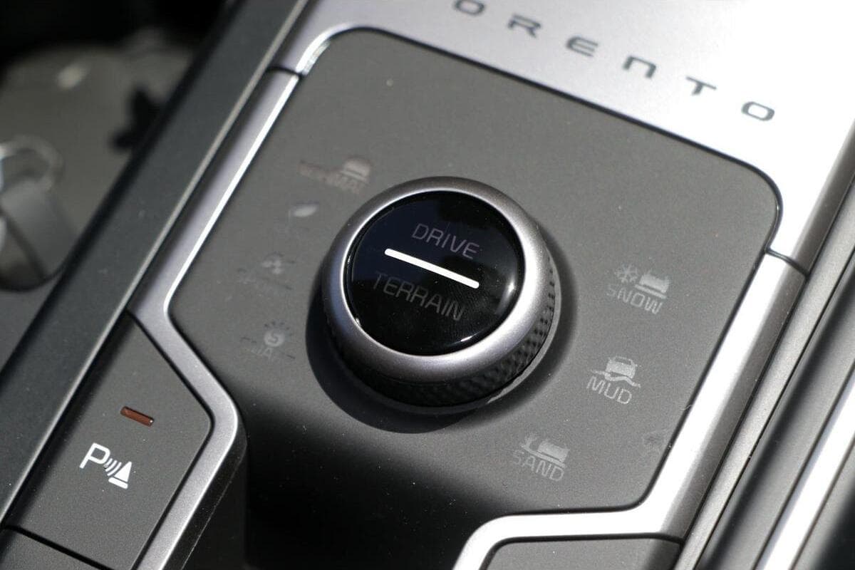 2025 Kia Sorento Sport Auto AWD MY25 image 18