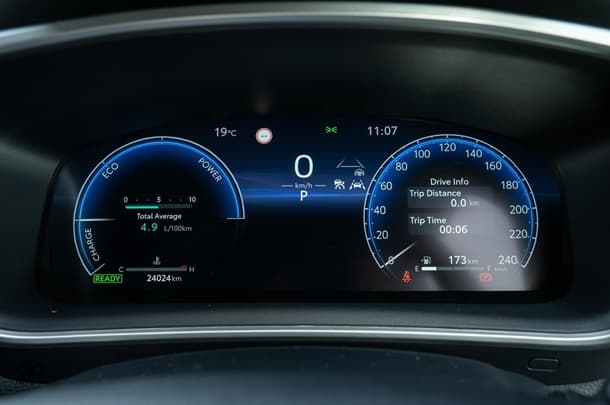 2024 TOYOTA Corolla Hatch Hybrid ZR image 11