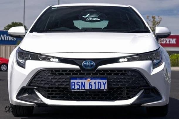 2024 Toyota Corolla Hatch Hybrid Ascent Sport image 4