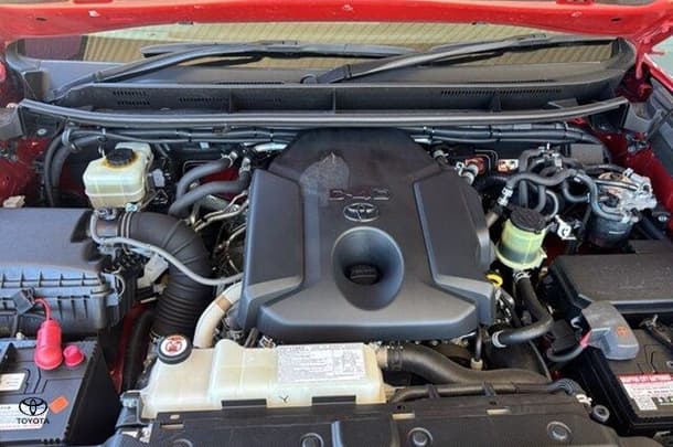 2016 Toyota Prado GXL image 11