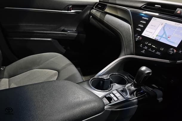 2020 Toyota Camry Hybrid Ascent Sport image 26