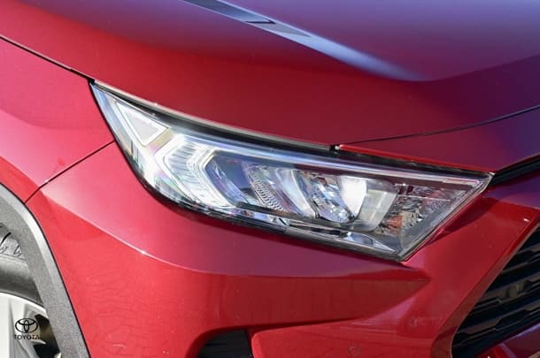 2019 Toyota RAV4 GX image 12