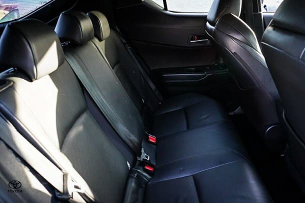 2017 Toyota C-HR L3 image 12
