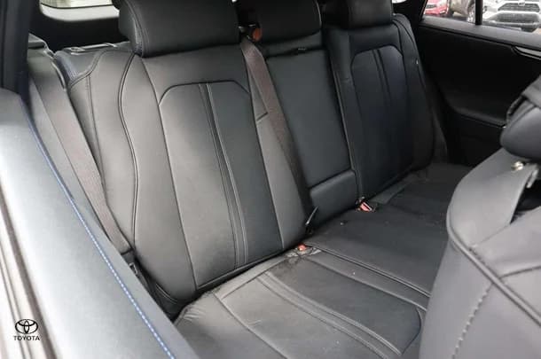 2022 Toyota RAV4 Hybrid XSE (2WD) image 17