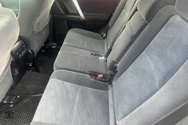 2021 Toyota Prado GXL image 10