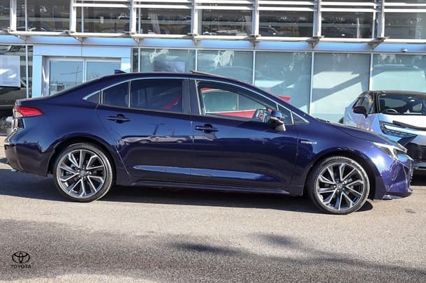 2024 Toyota Corolla Sedan Hybrid ZR image 10