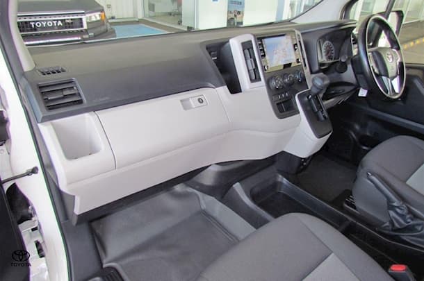 2020 Toyota Hiace LWB image 16