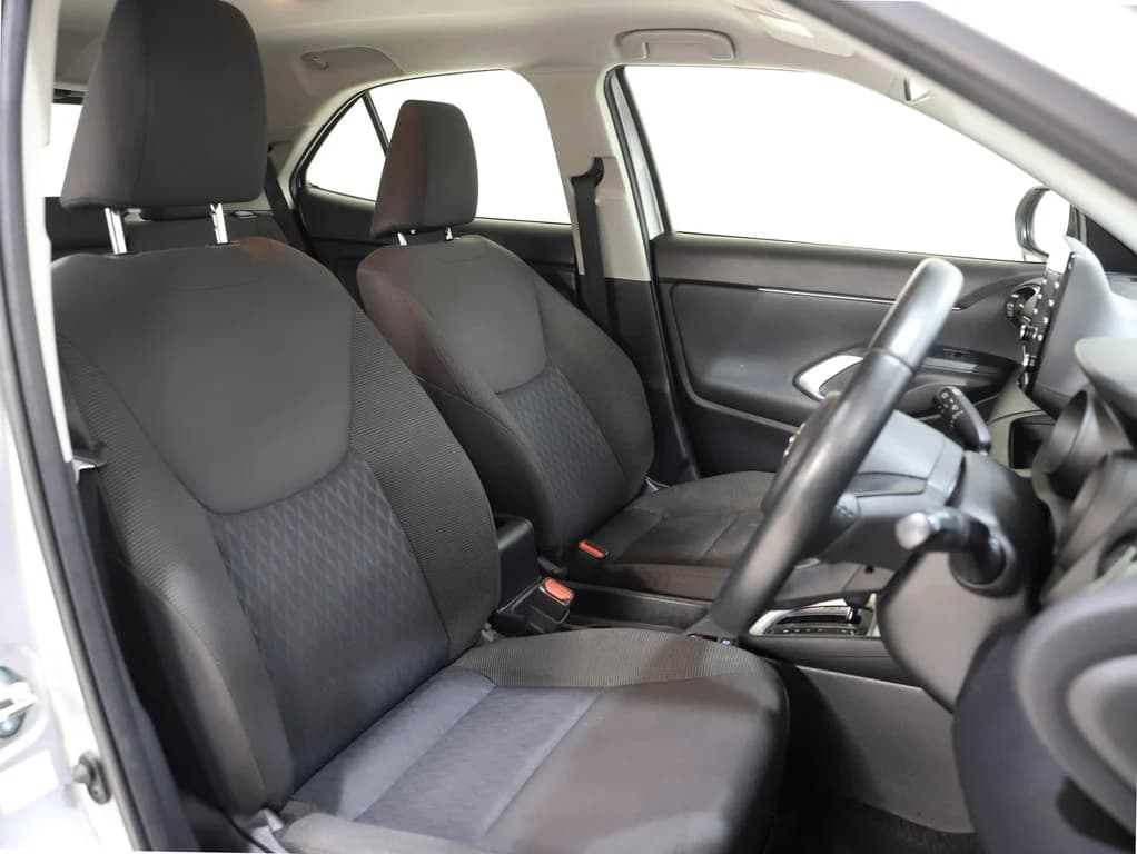 2020 Toyota Yaris Cross Hybrid GX image 22