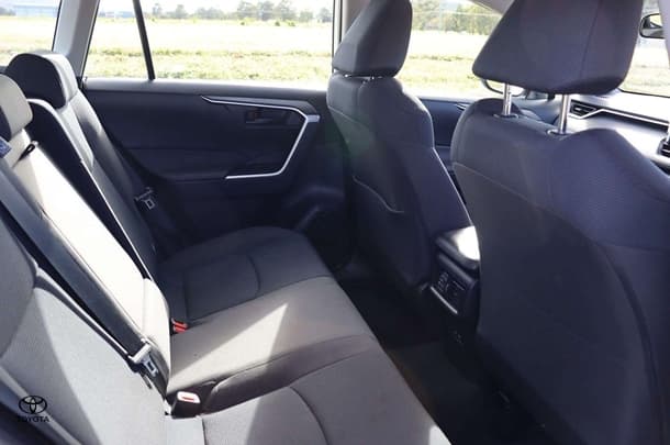 2023 Toyota RAV4 Hybrid GX AWD image 22