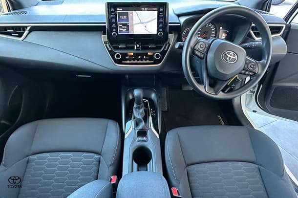 2018 Toyota Corolla Ascent Sport image 17