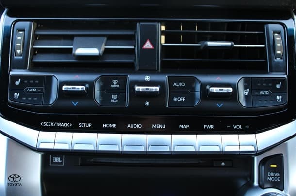2023 Toyota Landcruiser Sahara image 31