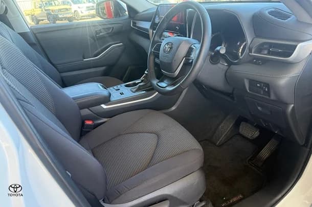 2024 Toyota Kluger Hybrid GX AWD image 16
