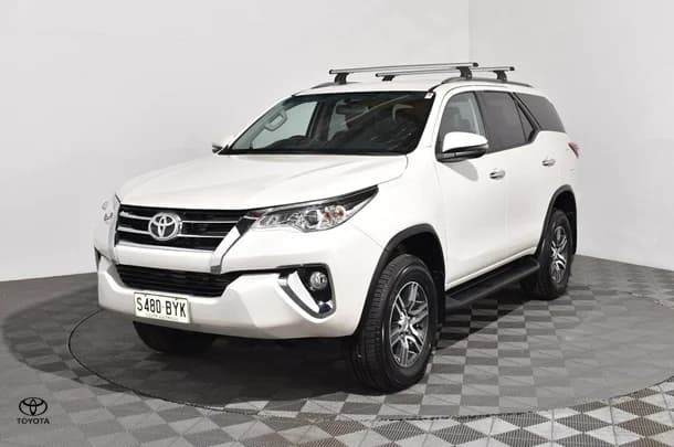 2018 Toyota Fortuner GXL image 14