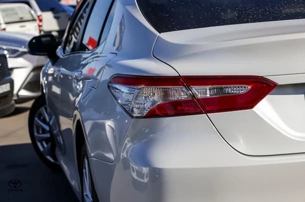 2020 Toyota CAMRY HYBRID Ascent image 21