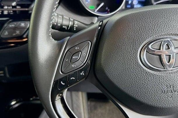 2021 Toyota C-HR Hybrid GR-S image 18