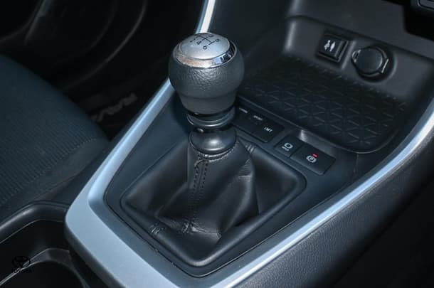 2019 TOYOTA RAV4 GX-2WD image 14