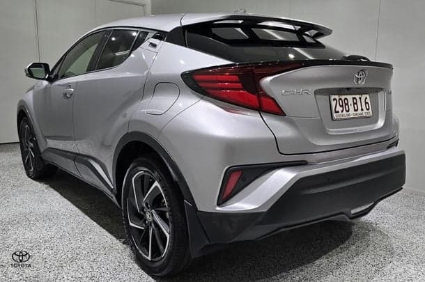 2021 Toyota C-HR Koba AWD image 4