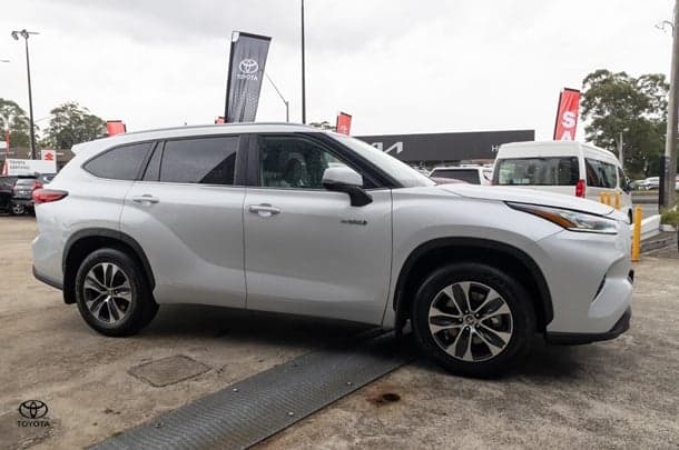 2023 Toyota Kluger Hybrid GXL AWD image 3