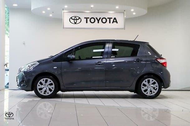 2018 Toyota YARIS Ascent image 2