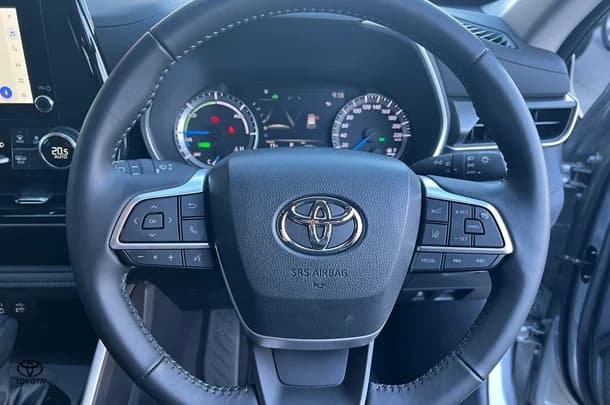 2024 Toyota Kluger GX image 16