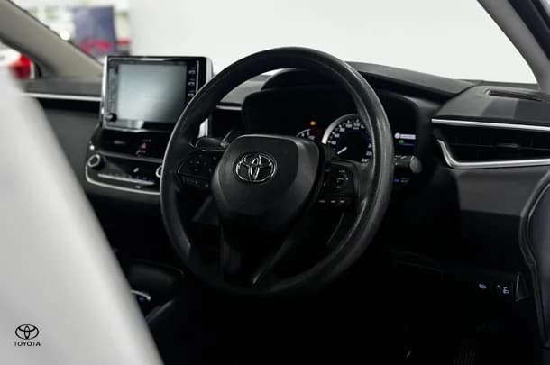 2022 Toyota Corolla Sedan Hybrid Ascent Sport image 18