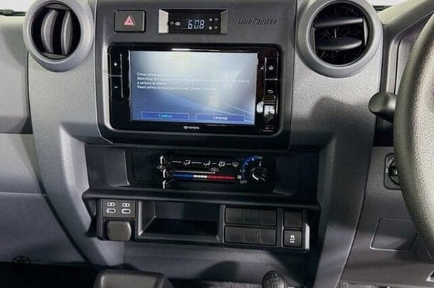 2025 Toyota LANDCRUISER MILITARY GXL image 13