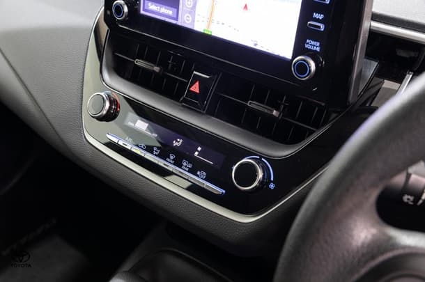 2020 Toyota Corolla Sedan Ascent Sport image 24