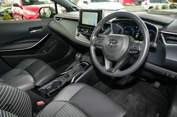 2024 Toyota Corolla Sedan Hybrid ZR image 8