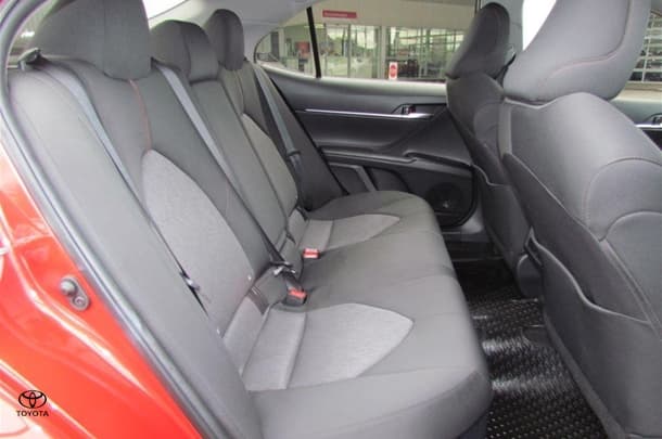 2021 Toyota Camry Hybrid Ascent image 19