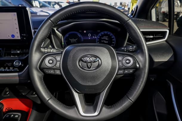 2023 Toyota Corolla ZR image 10