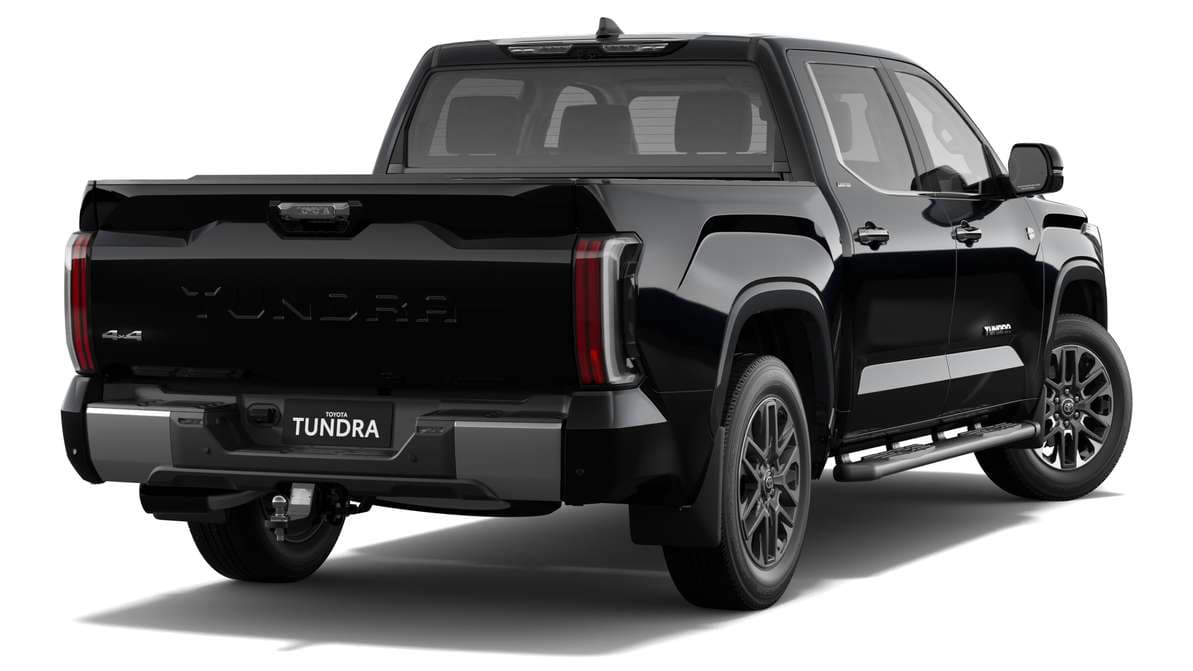 2024 Toyota Tundra Limited Double-Cab Pick-Up image 3