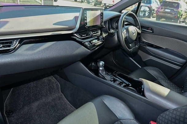 2022 Toyota CH-R Koba AWD image 7