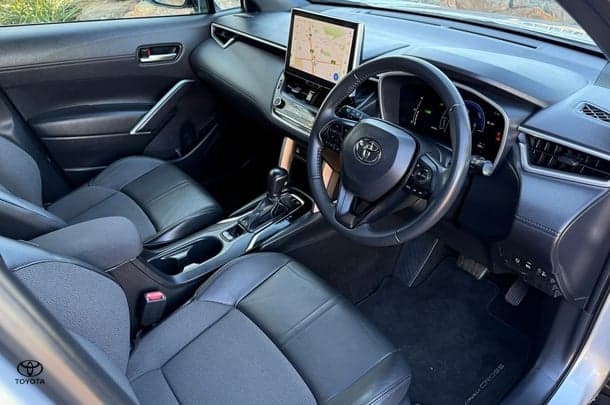 2023 Toyota Corolla Cross Hybrid GXL image 7