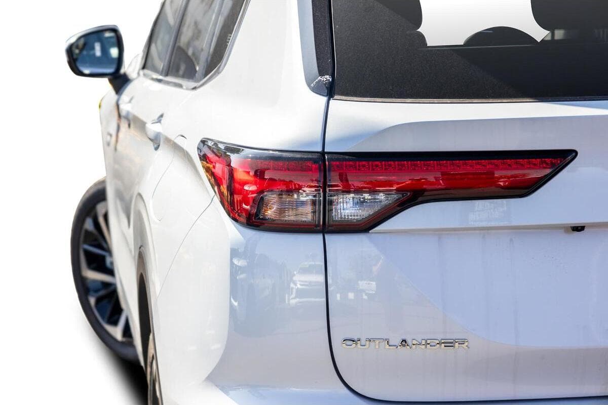 2024 Mitsubishi Outlander PHEV Aspire ZM Auto AWD MY24 image 21