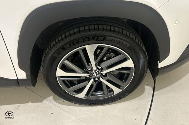 2023 Toyota Corolla Cross Hybrid Atmos AWD image 12