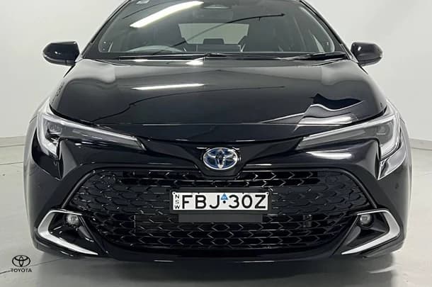 2023 Toyota Corolla ZR image 3