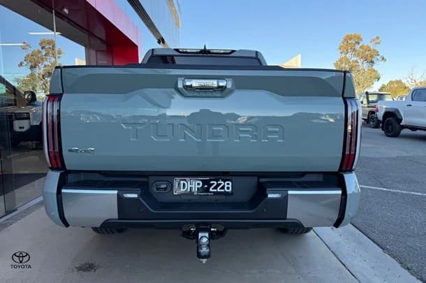 2024 Toyota Tundra Limited image 11